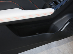 2021款 1.5T 铂金兔