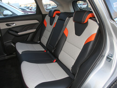 2021款 1.5T 铂金兔