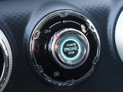 2021款 2.0D 自动四驱刀锋英雄版侠客型（前后电控锁）