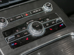 2021款 2.0T 四驱尊享版