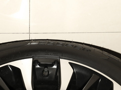2021款 Supreme系列 300TGI 自动智能座舱版
