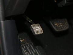 2021款 2.0T 四驱豪华版 7座