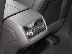 2022款 轻混 650T 7座 型版