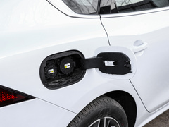 2021款 EV 400KM 豪华型