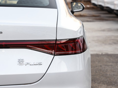 2021款 EV 400KM 豪华型