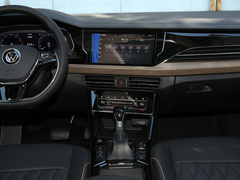 2021款 330TSI 尊贵版