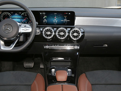 2021款 A 200 L 运动轿车动感型