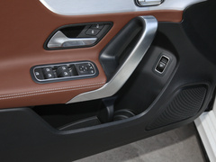 2021款 A 200 L 运动轿车动感型