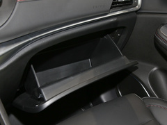 2021款 PLUS 235T 自动尊享版