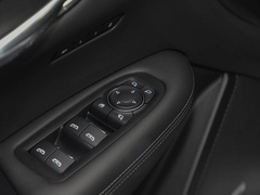 2021款 2.0T 七座两驱豪华型