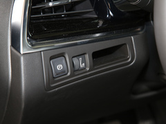 2021款 2.0T 六座四驱豪华型