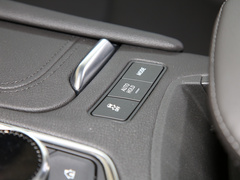 2021款 2.0T 六座四驱豪华型