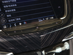 2021款 2.0T 六座四驱豪华型