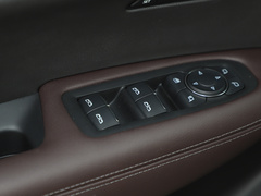 2021款 2.0T 七座四驱豪华型