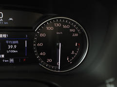 2021款 2.0T 七座四驱豪华型