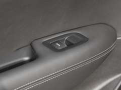 2021款 2.0T 六座四驱铂金型