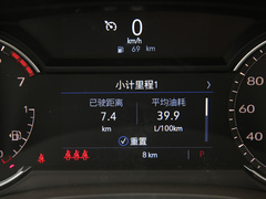 2021款 2.0T 两驱豪华型