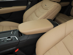 2021款 2.0T 四驱铂金型