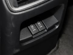 2021款 240TURBO CVT四驱尊享版