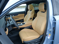 2021款 2.0T 全轮驱动尊贵型