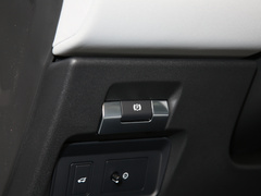 2020款 249PS R-DYNAMIC S 曜黑运动科技版