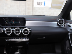 2021款 CLA 200 4MATIC