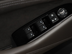 2021款 2.5L 蓝天尊崇版