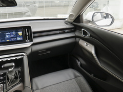 2021款 1.5T 伊犁牧场 CVT豪华型 