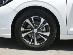 2021款 逸动PLUS 1.6L GDI 手动豪华型