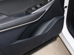 2021款 1.5T 自动先锋型