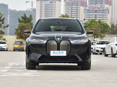 2022款  xDrive40