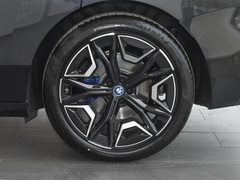 2022款  xDrive40