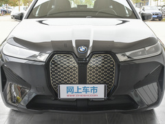 2022款  xDrive40
