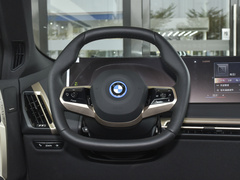 2022款  xDrive40