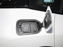 2022款  xDrive40