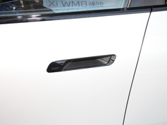 2022款  xDrive40