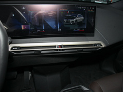 2022款  xDrive40