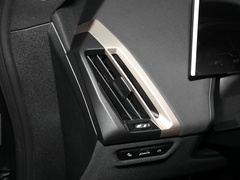 2022款  xDrive40