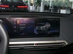 2022款  xDrive40