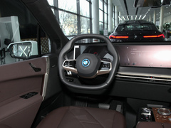 2022款  xDrive40
