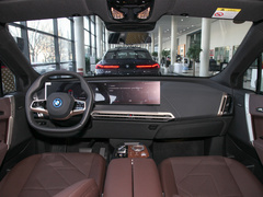 2022款  xDrive40