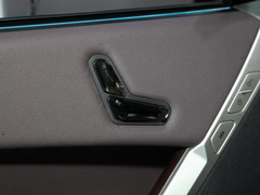2022款  xDrive40