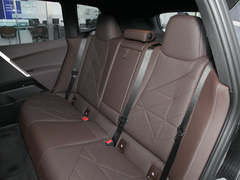 2022款  xDrive40