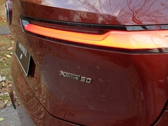 2022款  xDrive50