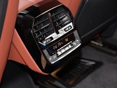 2022款  xDrive50