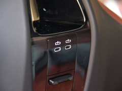 2022款  xDrive50