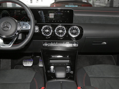 2021款 CLA 200