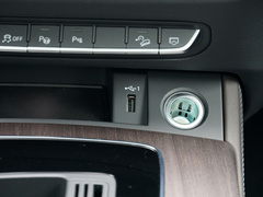 2021款 45TFSI 甄选动感型