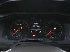 2019款 Plus 1.5L 自动全景乐享版