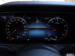 2021款 改款 E 300 运动版